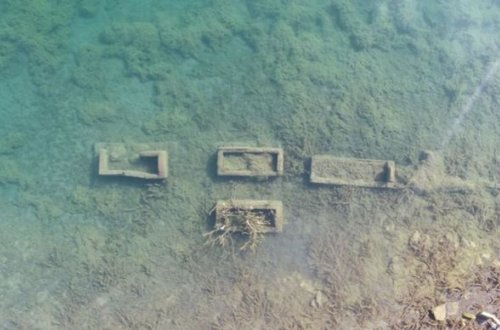 Yaxınlarının məzarını ziyarətə getdilər, gördükləri mənzərə dəhşətə gətirdi - VİDEO