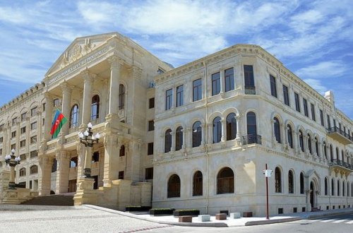 Baş Prokurorluq: “Düşmən hücumu nəticəsində yaralanan azyaşlı həlak oldu”