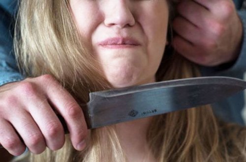 Arvadını öldürüb, avtomobilində yatmağa getdi