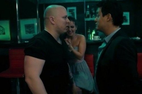 Rusiyanın tanınmış aktyoru arvadının və oğlunun gözü qarşısında döyüldü - VİDEO