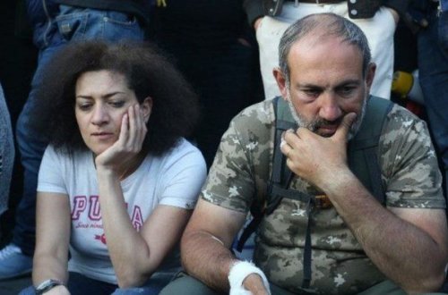 Жена Пашиняна заявила, что будет воевать – ФОТО