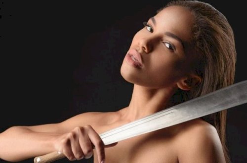 Qadın xəyanət edən ərinin cinsiyyət orqanını kəsdi