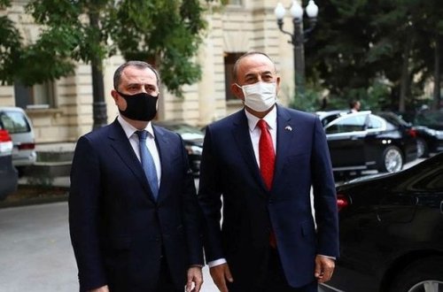 Ceyhun Bayramov və Çavuşoğlu Qarabağdakı son vəziyyəti müzakirə etdi