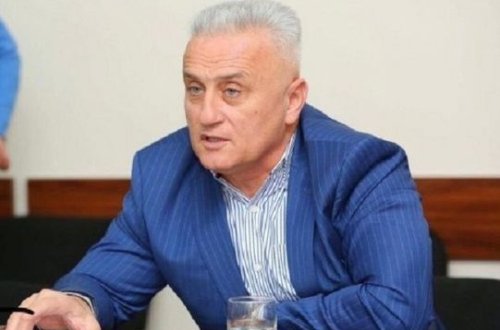 Qarabağdakı quldur rejimin başçısından köməkçisinə ön cəbhədə “vacib” vəzifə: Kartof soyur - FOTO