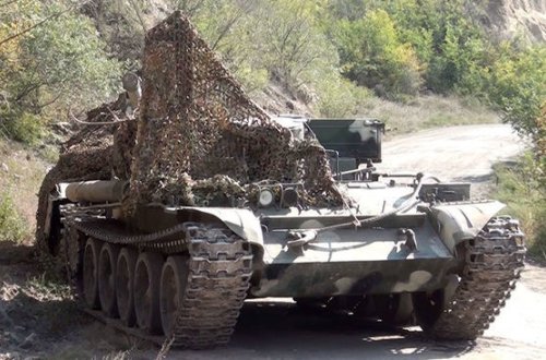 Опубликованы кадры брошенных врагом военной техники и боеприпасов - ВИДЕО