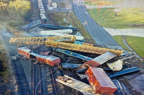 Qatarın 25 vaqonu reysdən çıxdı - ANBAAN VİDEO