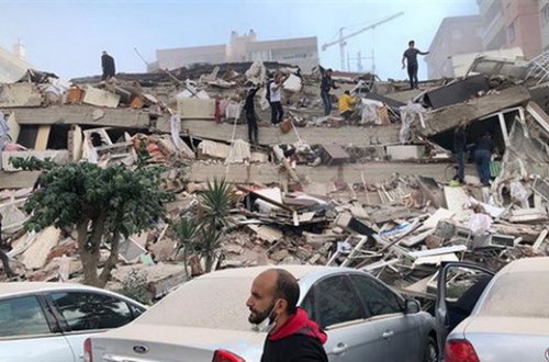 Türkiyədə 6,6 bal gücündə zəlzələ: Binalar yerlə-yeksan oldu - CANLI YAYIM