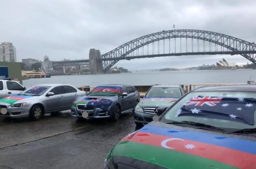 Azərbaycanlıların Sidneydə keçirilən etiraz aksiyasına erməni əsilli şəxslər mane olmağa cəhd ediblər - FOTO