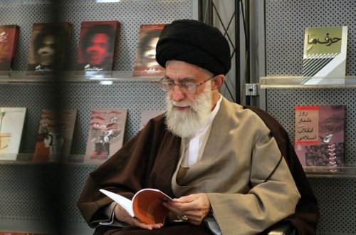 Əli Xamenei: “Ermənistan işğal etdiyi Azərbaycan ərazilərini geri qaytarmalıdır”