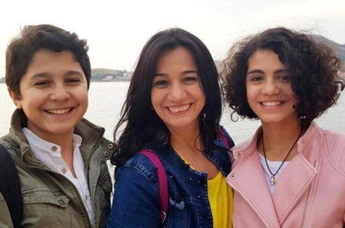 İzmirdə suya düşən xəyallar: Məşhur aktrisanın qohumları olan əkizlər zəlzələnin qurbanı oldular - FOTO/VİDEO