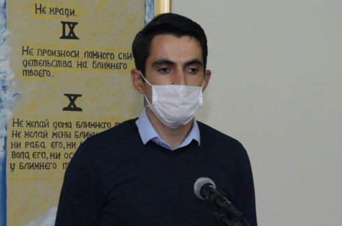 Əsir düşmüş erməni adventist Bakıda kilsədə dua edib - FOTO