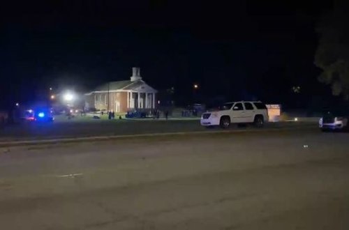 ABŞ-da kilsə yaxınlığında atışma: Ölən və yaralananlar var - VİDEO