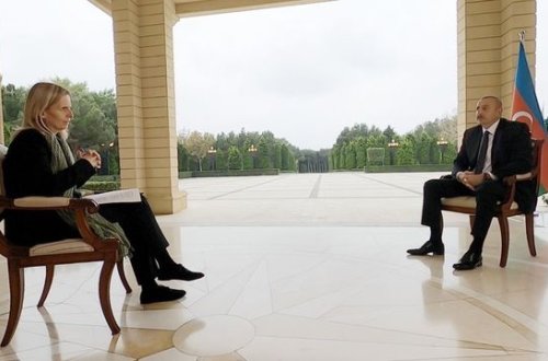 Prezident: “Ermənistanın sabiq müdafiə nazirinin bacısı Azərbaycanda yaşayır”