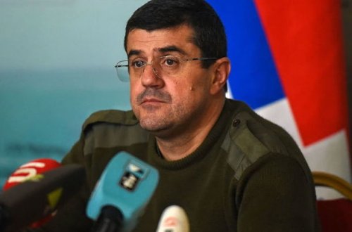 Erməni general separatçı lideri döydü