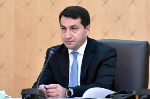 Hikmət Hacıyev: “Azərbaycanın Rusiyadakı səfirinin bu məsələ ilə bağlı verdiyi şərh yersizdir”