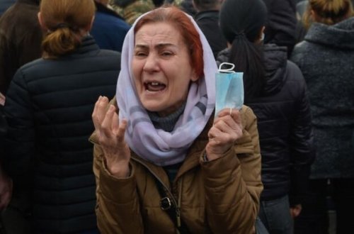 Erməni analarının harayı İrəvanı titrətdi: 