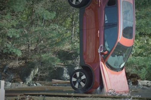 Qeyri-adi təhlükəsizlik testi: 30 metrdən aşağı atdılar - VİDEO