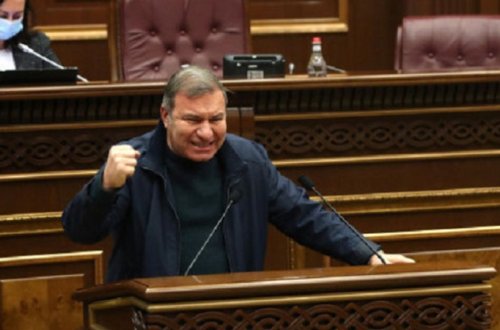 “Paşinyan dərhal getməlidir, məğlub lider danışıqlar apara bilməz” - Melkumyan