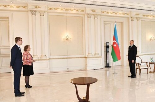İlham Əliyev Niderlandın Azərbaycana yeni təyin olunmuş səfirini qəbul edib - YENİLƏNİB + FOTO