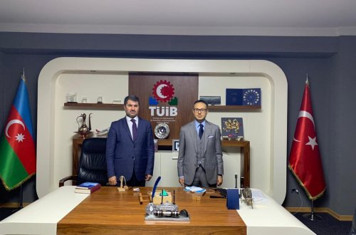 Ramil Həsən Türkiyə-Azərbaycan İş Adamları və Sənayeçilər İctimai Birliyinin sədri ilə görüşüb