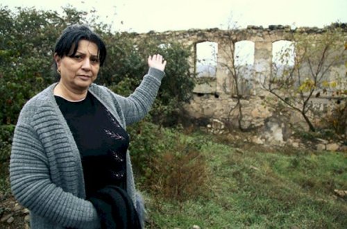 Füzuli sakinləri ermənilərin viran qoyduğu evlərində - Fotolar