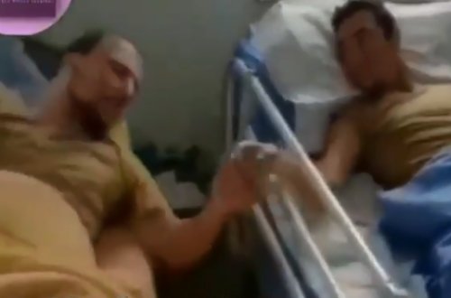 Cəbhədə yaralanan iki qardaş xəstəxanada qovuşduğu anlar HƏR KƏSİ KÖVRƏLTDİ - VİDEO