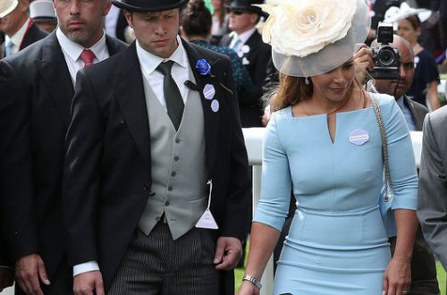 Dubay şeyxinin arvadı iki il mühafizəçi ilə ona xəyanət etdi və Londona qaçdı