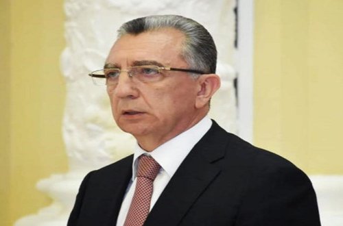 Eldar Əzizov 2 məmurun vəzifəsini dəyişdi