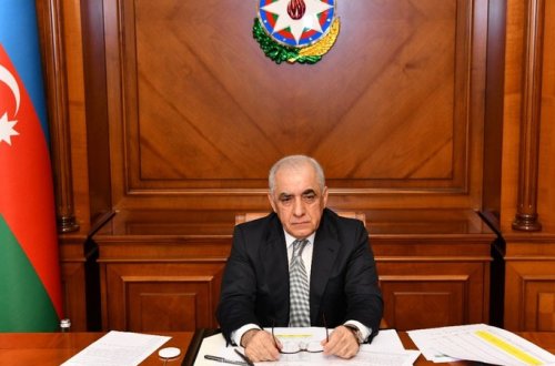 Baş nazir icra başçıları və rəislərlə müşavirə keçirdi