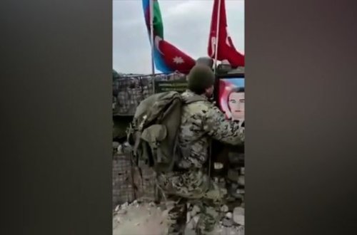 Азербайджанский флаг развевается в селе Хыдырлы Агдамского района - ВИДЕО