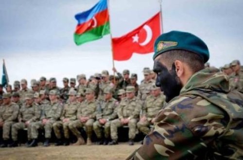 Reuters сообщил о спорах России и Турции из-за миротворцев в Карабахе