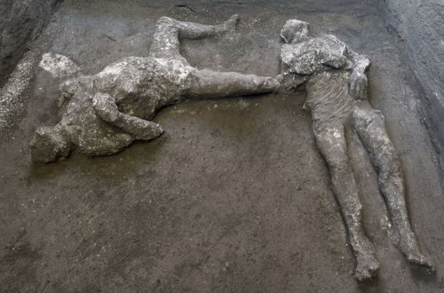 Tarixə düşən faciəvi vulkan püskürməsinin yeni qurbanları tapıldı – FOTO