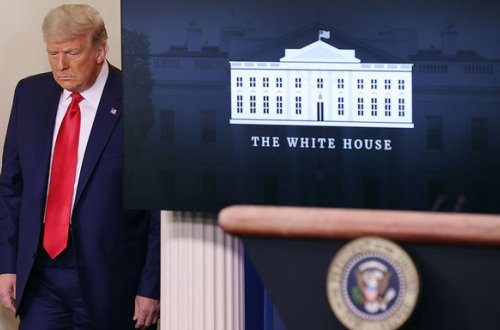 Tramp jurnalistlərdən üz çevirdi