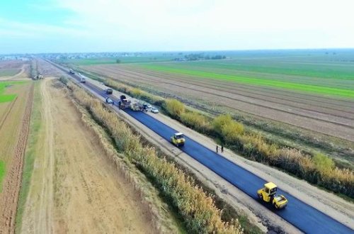 Azərbaycanda əhəmiyyətli avtomobil yolu bir-neçə marşrut üzrə yenidən qurulur - FOTO