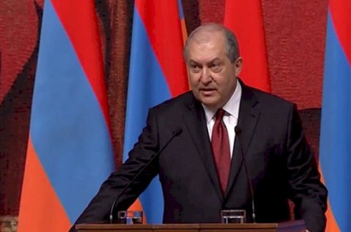 Ermənistan prezidenti Rusiyadadır