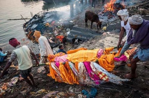 “Meyiti yandırılan” kişi evə qayıtdı