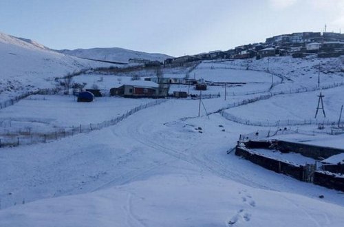 Xınalığa 16 sm hündürlükdə qar yağıb