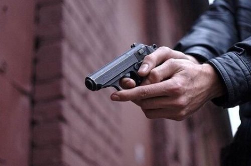 Komendant saatında DƏHŞƏTLİ HADİSƏ: Silahlı şəxslər yaşlı cütlüyü...