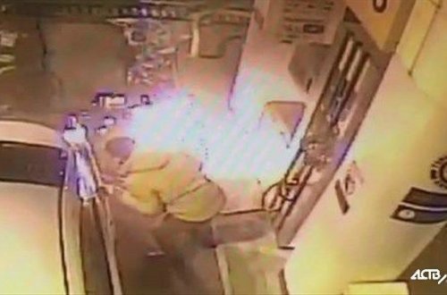 В России мужчина поджег свой бензобак на заправке - ВИДЕО