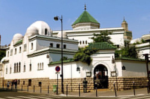 Fransada 76 məsciddə axtarış, çoxu bağlanacaq