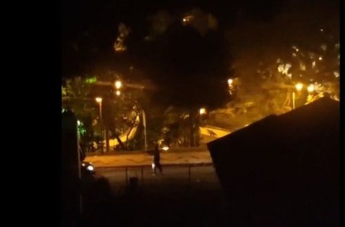 Onlarla oğru şəhər bankını talan edib, pulları küçələrə səpdi - VİDEO