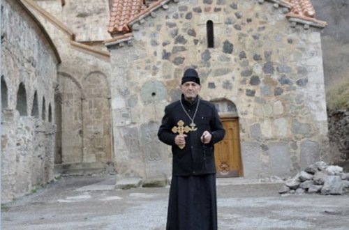 Xudavəngin vaizindən ermənilərlə monastırda yaranmış mübahisə ilə bağlı AÇIQLAMA