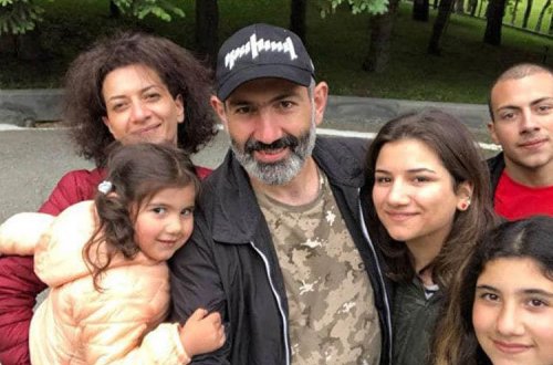 Paşinyan qızlarını Kanadaya qaçırdıb