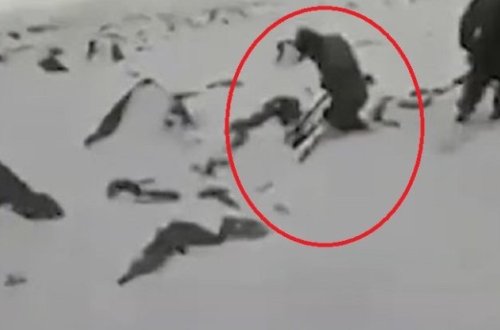 Hərbçilərimizin nəşi qarın altından çıxarılıb - VİDEO