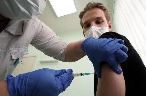 ÜST koronavirusa qarşı məcburi vaksinasiyaya qarşı çıxdı