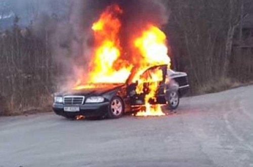 Yerevanda bank direktorunun avtomobili partladıldı