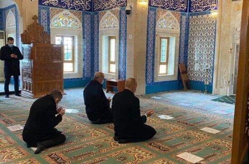 İlham Əliyev və Ərdoğan birgə namaz qıldı - FOTO