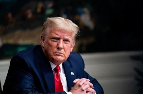 Трамп не захотел первым делать прививку от COVID-19