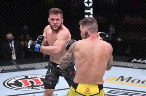 Азербайджанский боец одержал очередную победу в UFC и почтил память наших шехидов - ВИДЕО