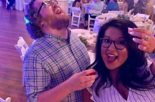 Koronavirusa görə toy günü xəstəxanaya düşən gəlin beş gün sonra öldü - FOTO